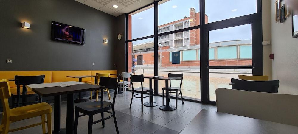 B&B Hotel Dunkerque Centre Gare 됭케르크 외부 사진