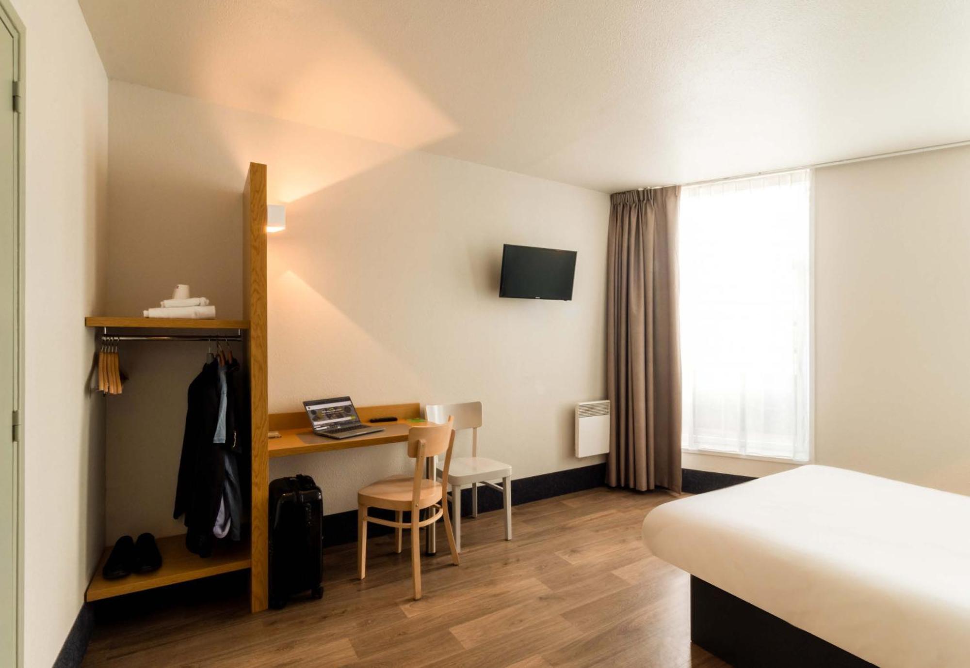 B&B Hotel Dunkerque Centre Gare 됭케르크 외부 사진