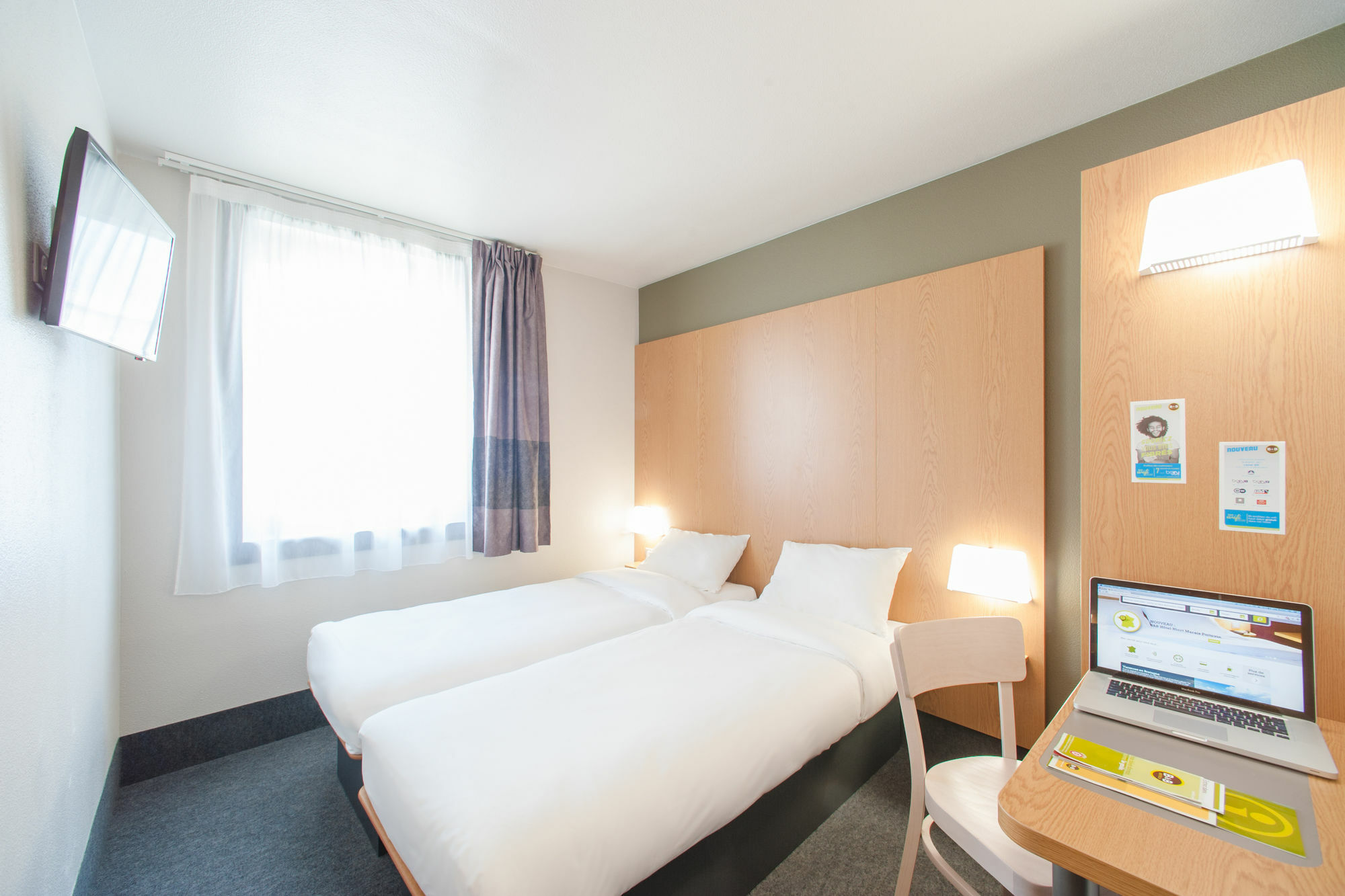B&B Hotel Dunkerque Centre Gare 됭케르크 외부 사진
